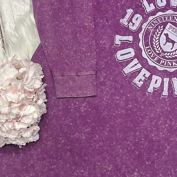 Pink Victoria’s Secret Distressed Acid Wash Crew Neck Long Sleeve Top Size Small - Picture 8 of 11